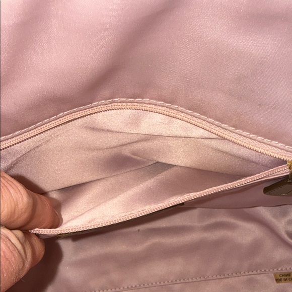 Coach Cream and Tan Signature Shoulder Bag with Coin Pouch - Picture 12 of 16